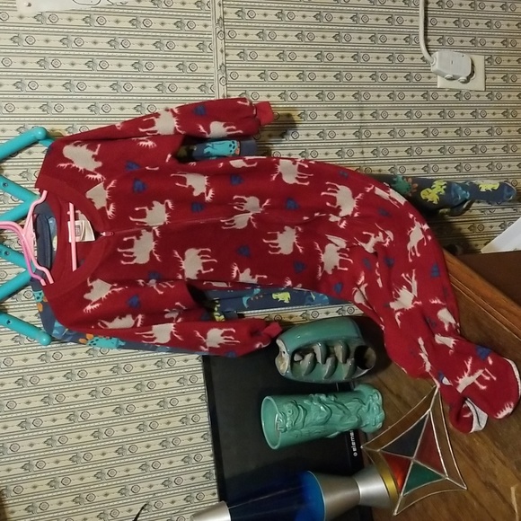 Child of mine pajama onesie with feet. Size 4T - Picture 6 of 9